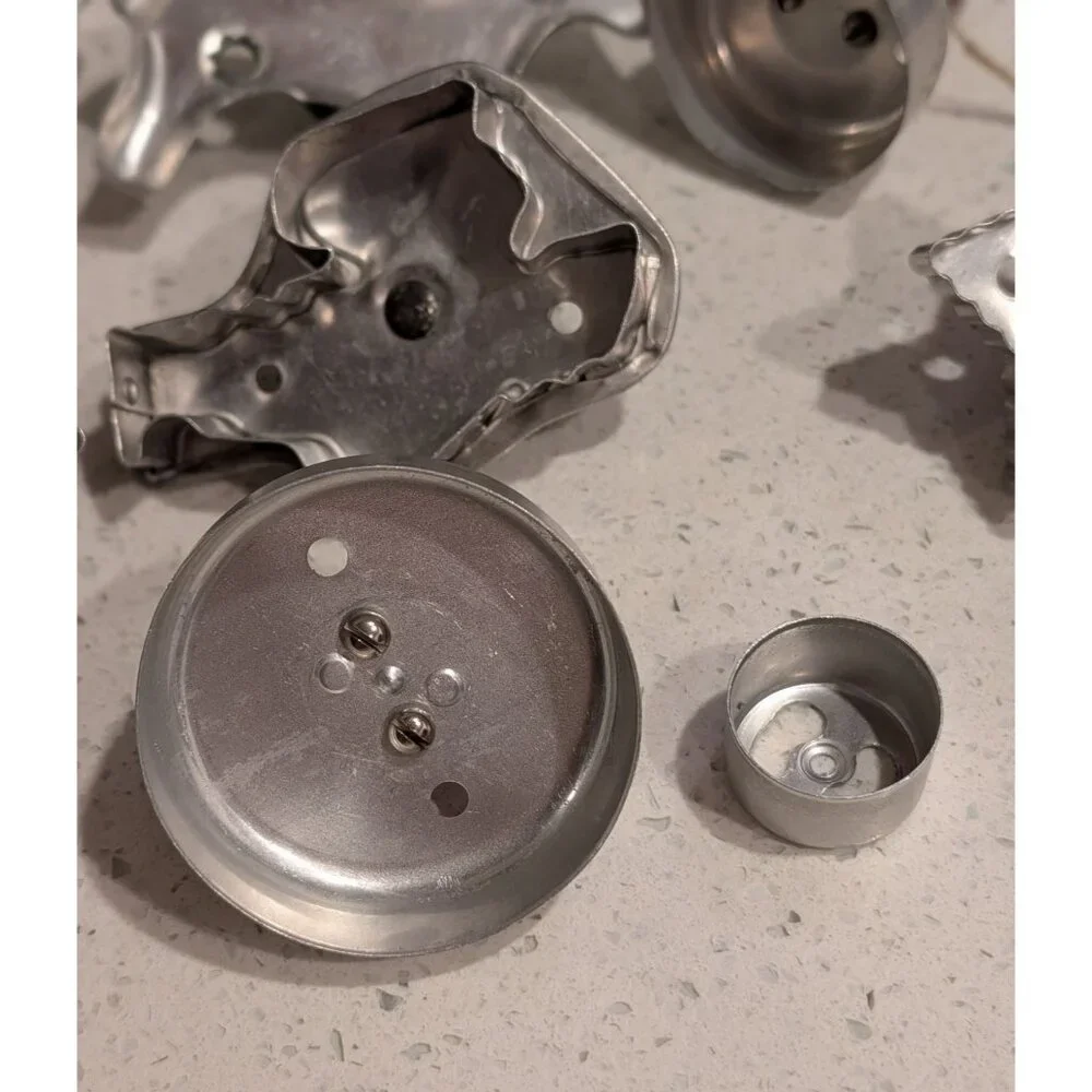 Vintage Aluminum Cookie Cutter Set of 7 with wooden Handles - Picture 5 of 13